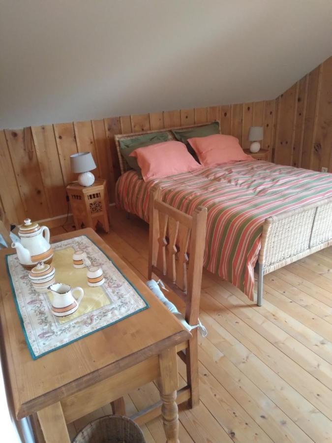 Les Dames De La Saugiat Panzió Le Fied Kültér fotó