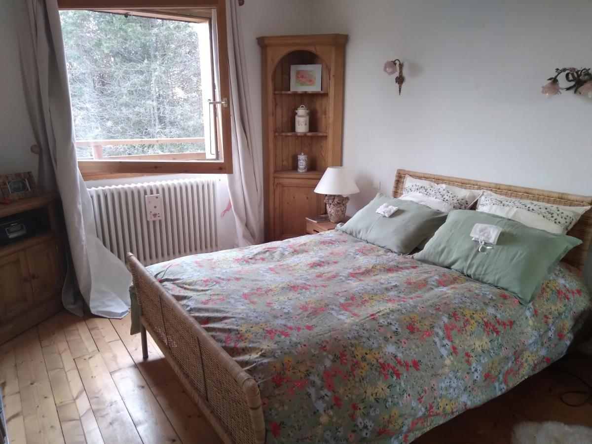 Les Dames De La Saugiat Panzió Le Fied Kültér fotó